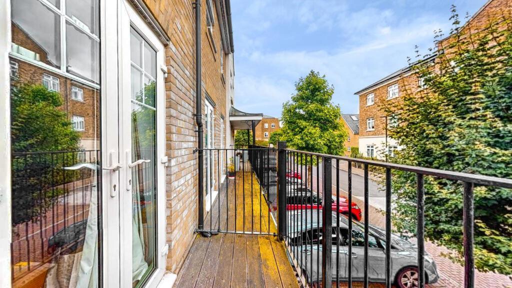 Bromley Common- Double Bedroom With En-Suite With Private Lounge In Shared Town House Luaran gambar