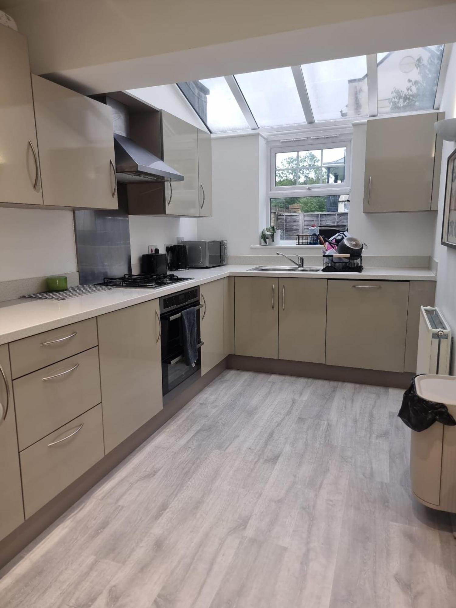 Bromley Common- Double Bedroom With En-Suite With Private Lounge In Shared Town House Luaran gambar