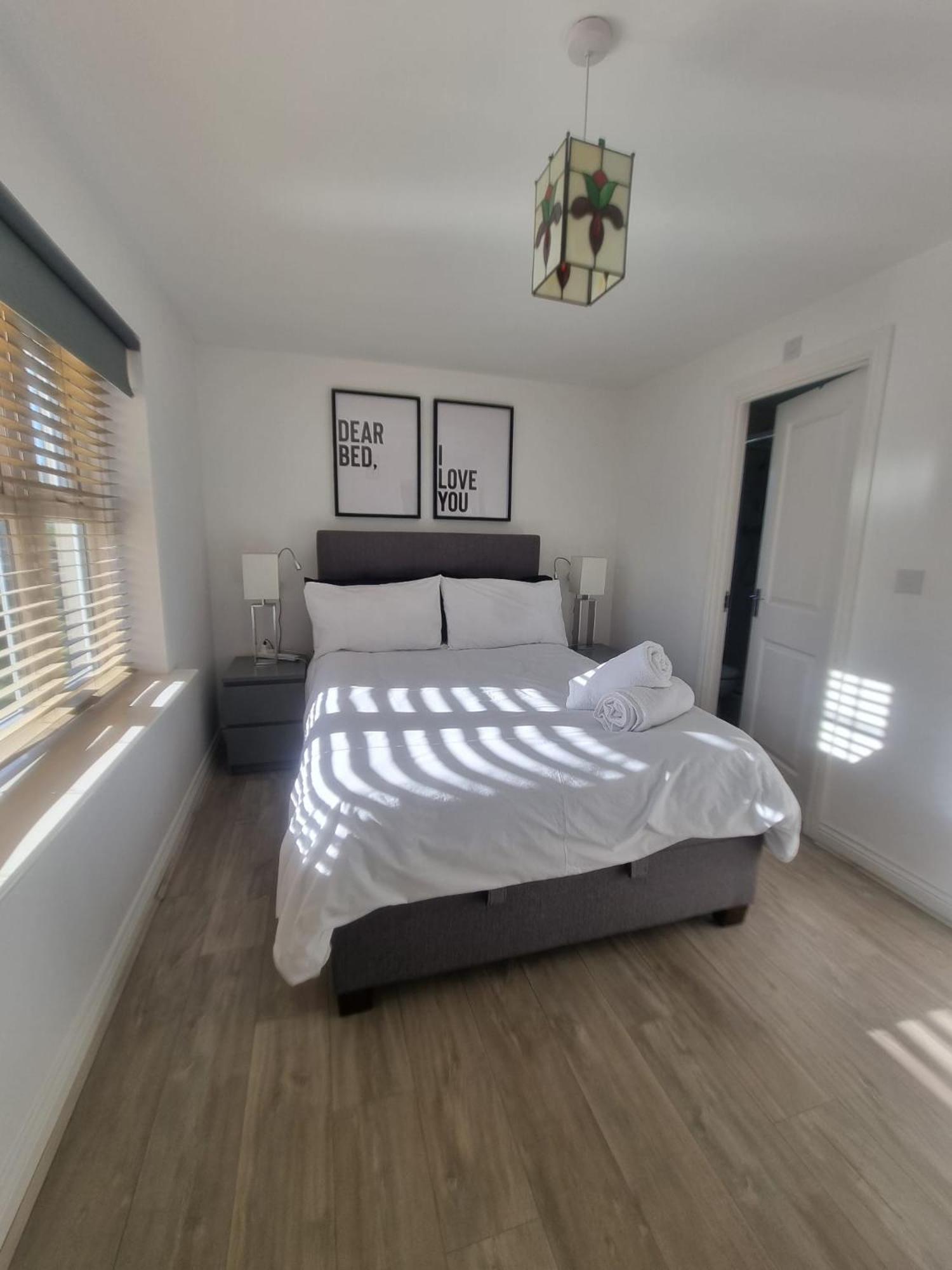 Bromley Common- Double Bedroom With En-Suite With Private Lounge In Shared Town House Luaran gambar